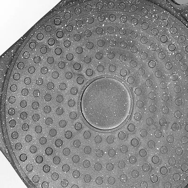 Omelet Pan - The Kitchen Solution